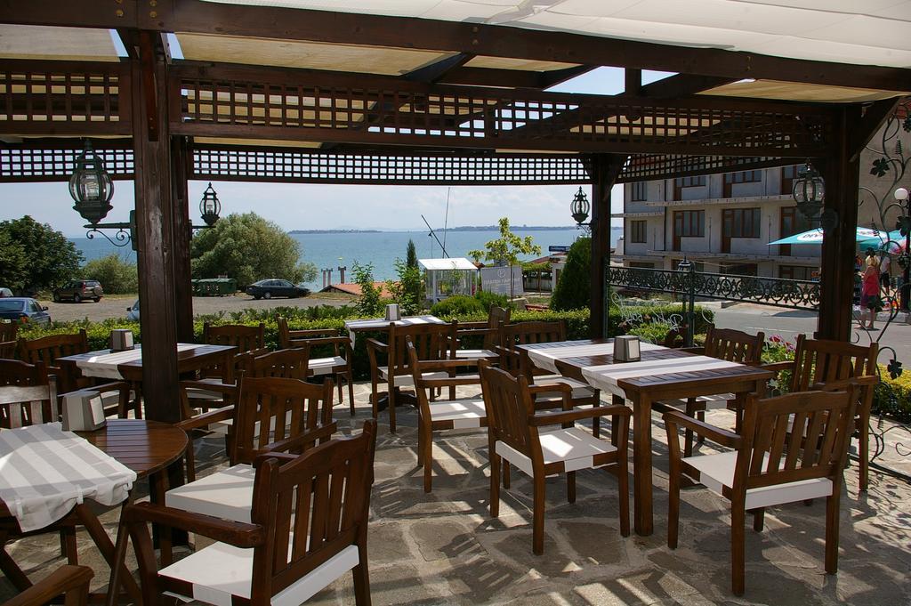 Family Hotel Berlin Beach Свети-Влас Экстерьер фото