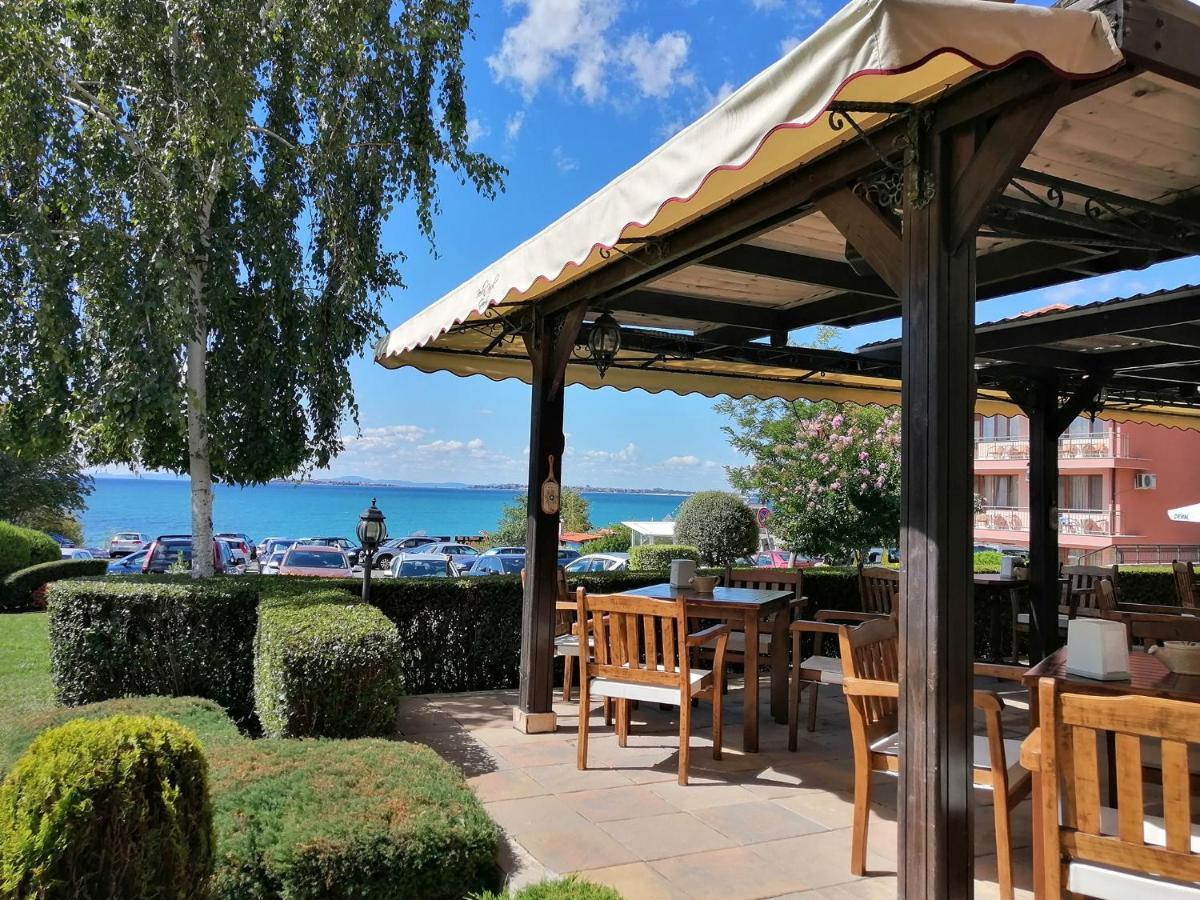 Family Hotel Berlin Beach Свети-Влас Экстерьер фото