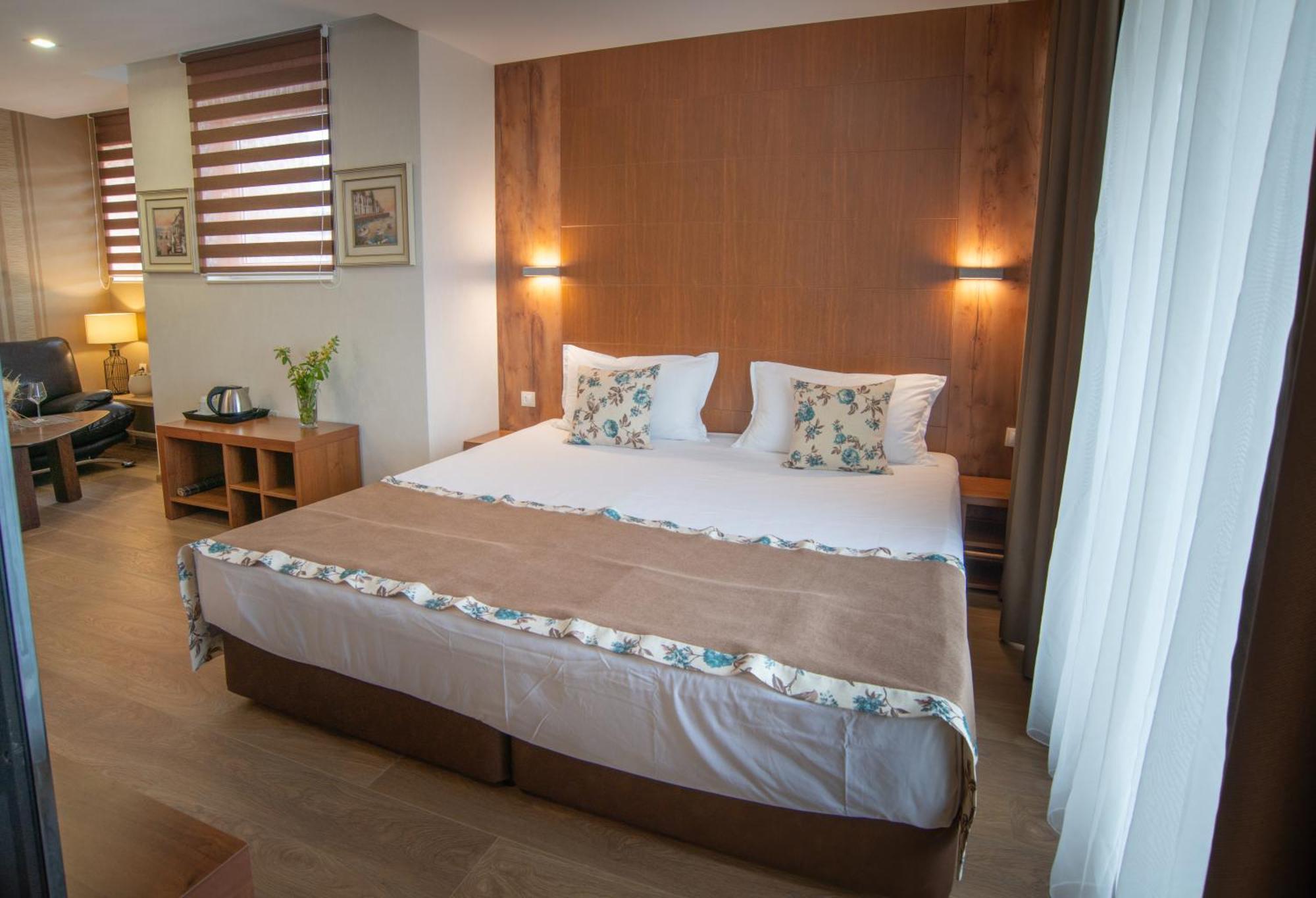 Family Hotel Berlin Beach Свети-Влас Номер фото